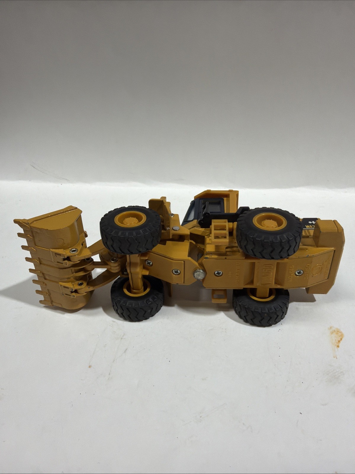 1:50 SCALE SHINSEI KOMATSU #615 WA350 LOADER DIE CAST TOY JAPAN