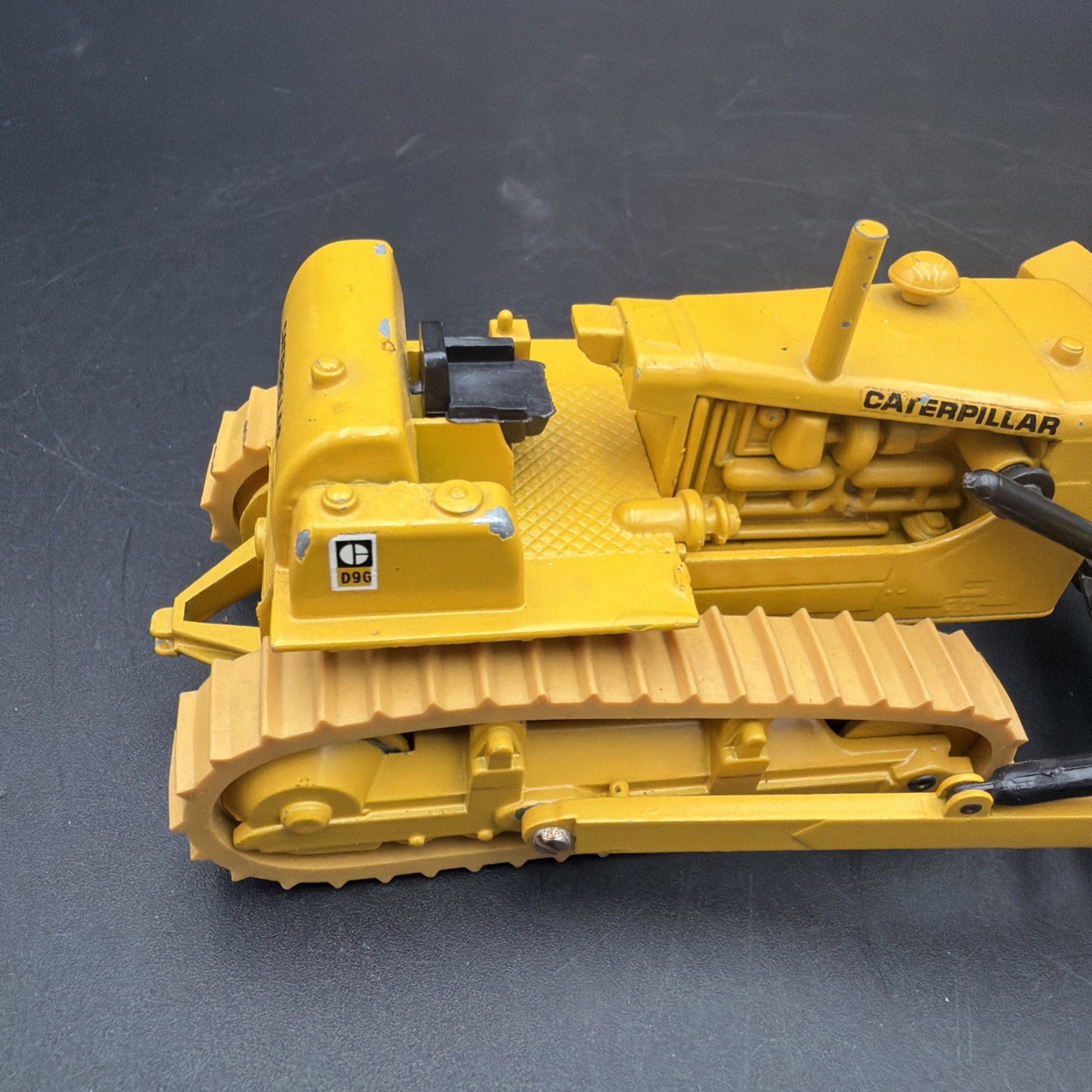 1970s GESCHA W.Germany CATERPILLAR 1:50 Scale Toy D9G BULLDOZER