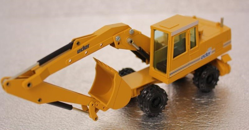 NZG,Wheeled excavator EDER 835, 1/50, NZG239