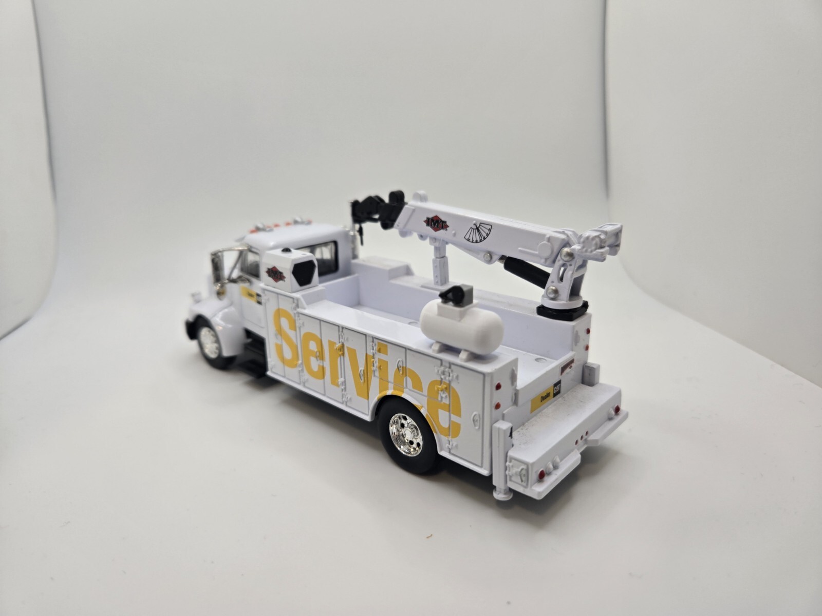 1/50 Scale Small Shop Compressor *2 Pack* in White