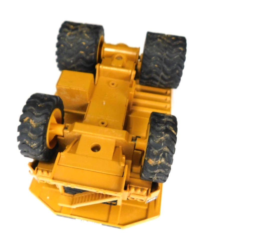 CAT 797F Dump Truck Earth Movers Caterpillar Diecast 1:101 Toy State