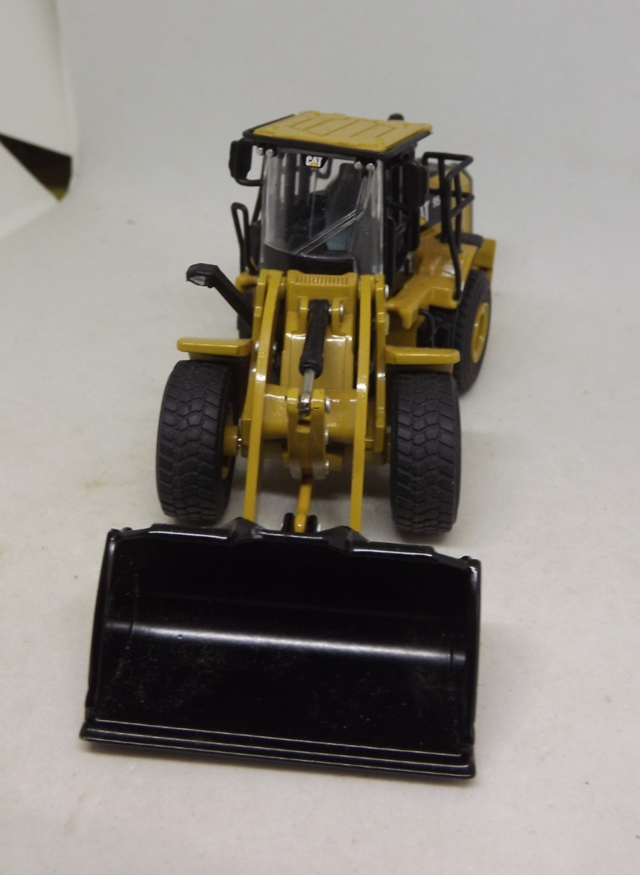 CAT 950M Wheel Loader 1:64 Diecast (Diecast Masters) 85608