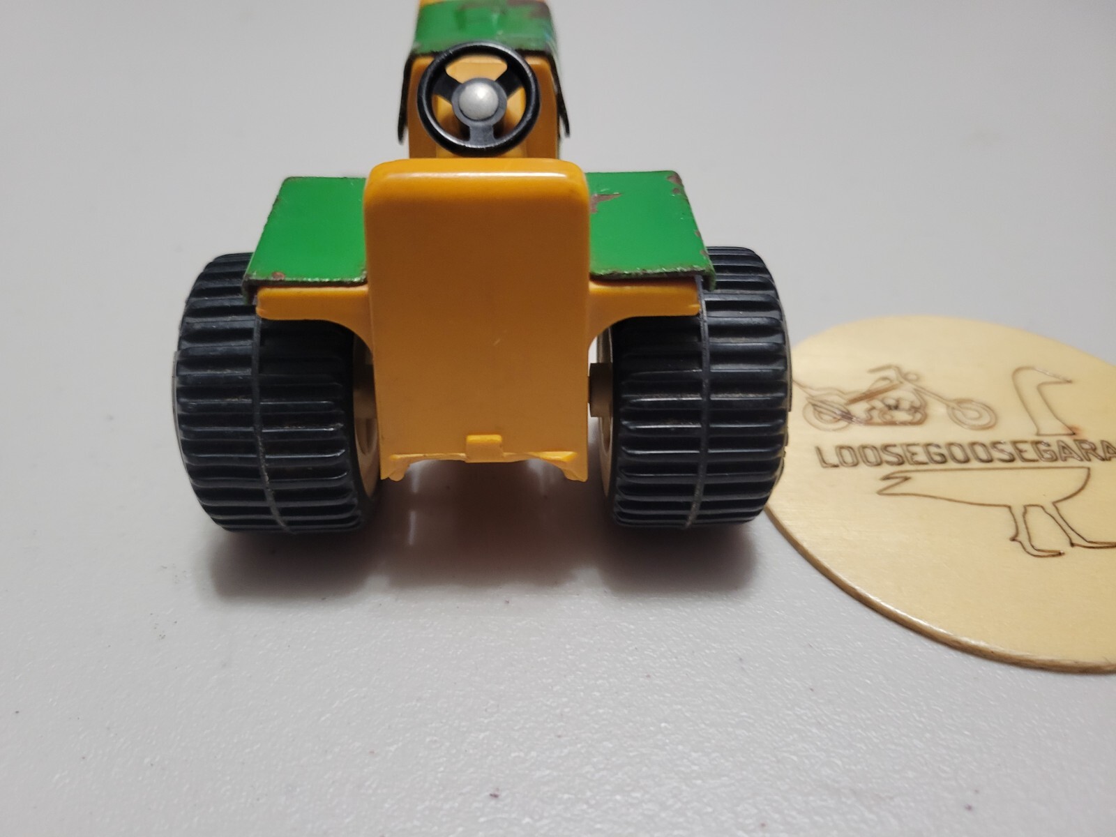 Vintage Tonka 811002 Green Yellow Farm Tractor Plastic Diecast Pressed Steel