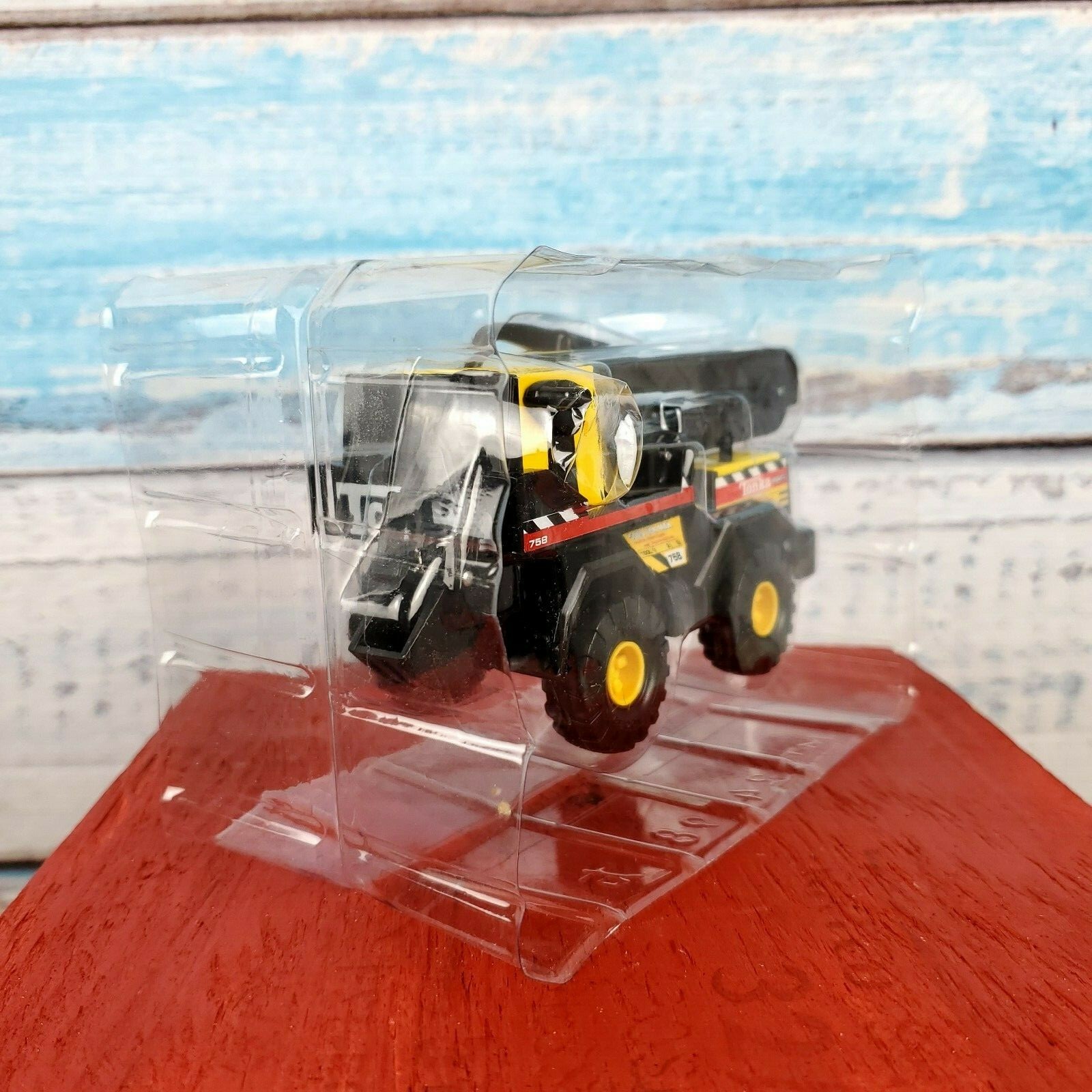 Tonka Black/Yellow Crane 4.5″ L x 3 1/2 By Hasbro Toy Ages 3 & Up USA Seller