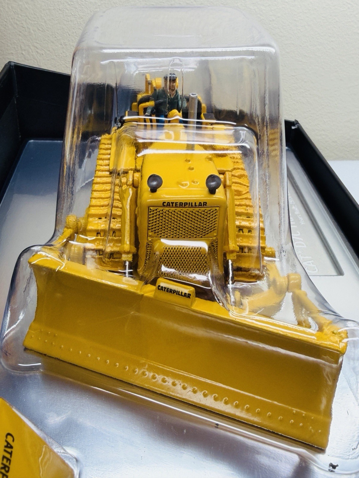DM 1:50 CAT D7C Caterpillar tracked bulldozer alloy vehicle shovel model 85577