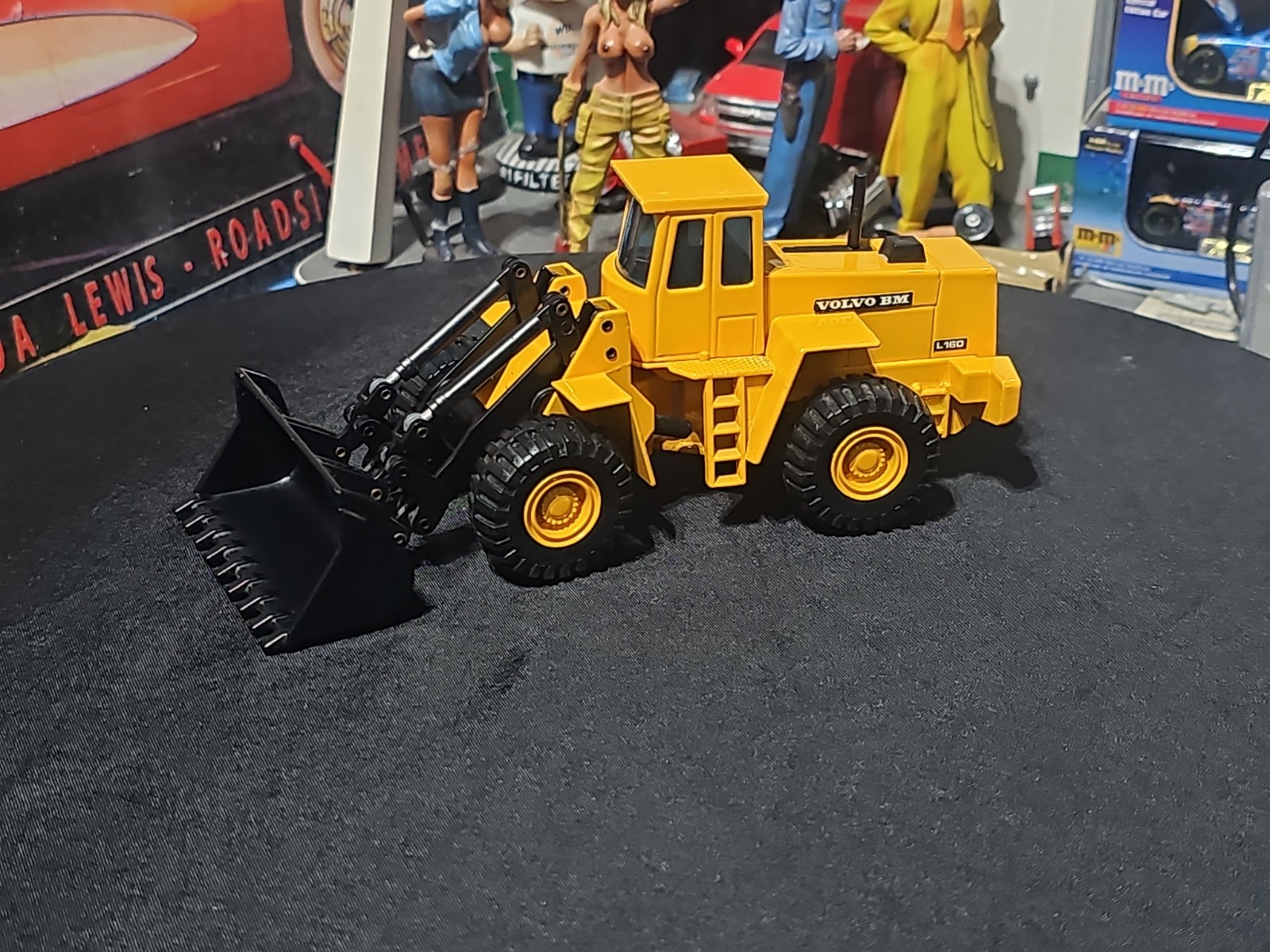 VINTAGE RARE Joal 1:50 Scale Volvo BM L70 Front End Loader VERY NICE