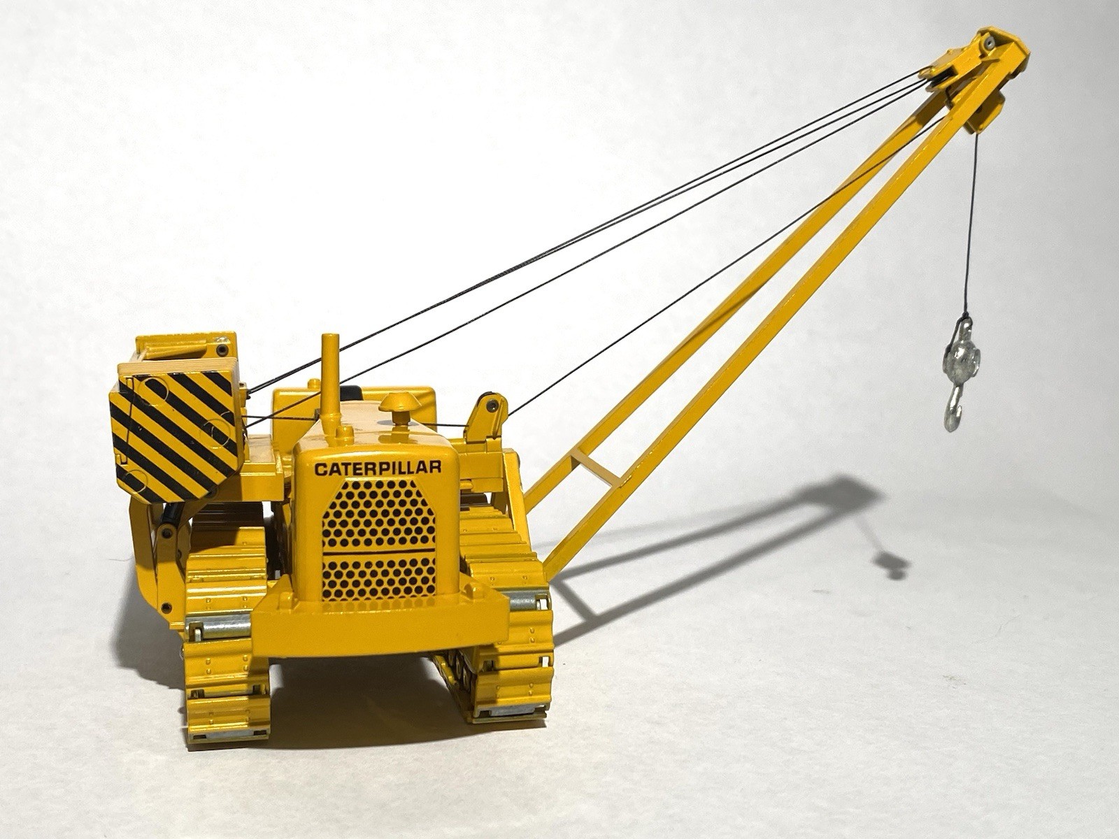 CAT – Conrad 2875 CATERPILLAR 583 PIPELAYER METAL TRACKS S# 1:50 NEW