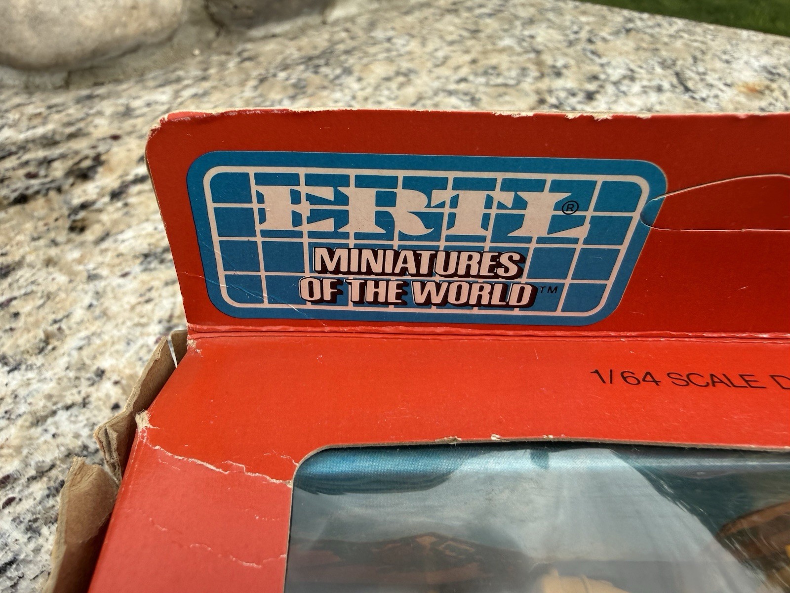 Vintage ERTL 🔥Mighty Movers Of The World INTERNATIONAL TD-20E CRAWLER – RARE🔥