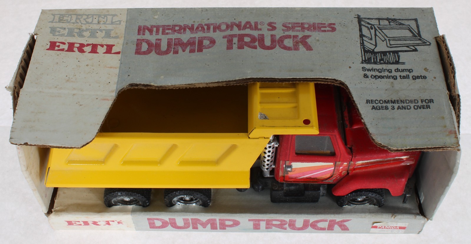 Vintage ERTL International S Series Dump Truck stock no. 3609 in box