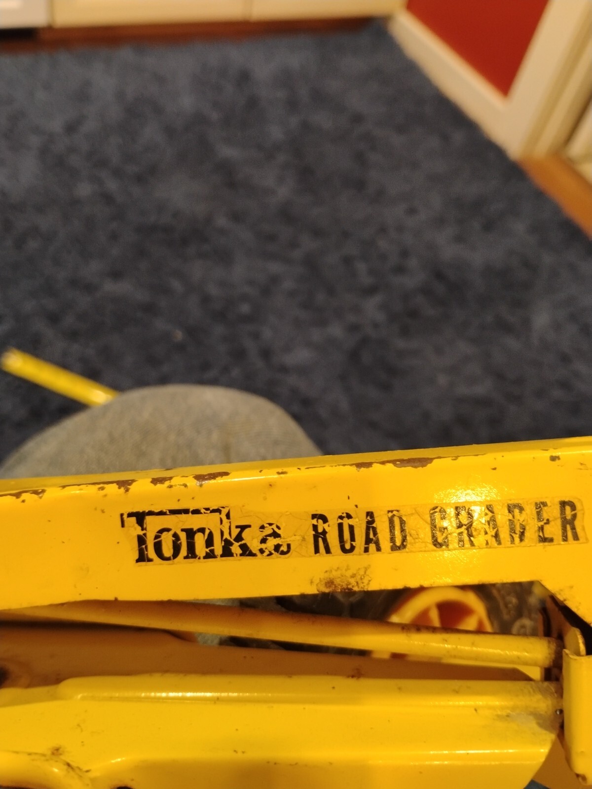 Vintage 1967 Tonka # 510 Road Grader – Scraper 17.5″ Long Yellow Pressed Steel
