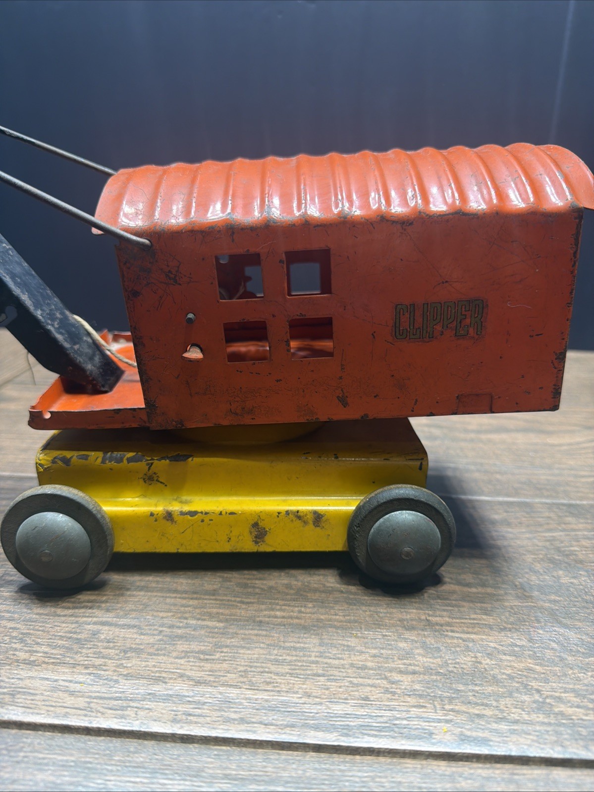 Vintage Clipper Pressed Steel Steam Shovel Crane Toy – Orange & Yellow Tin Litho