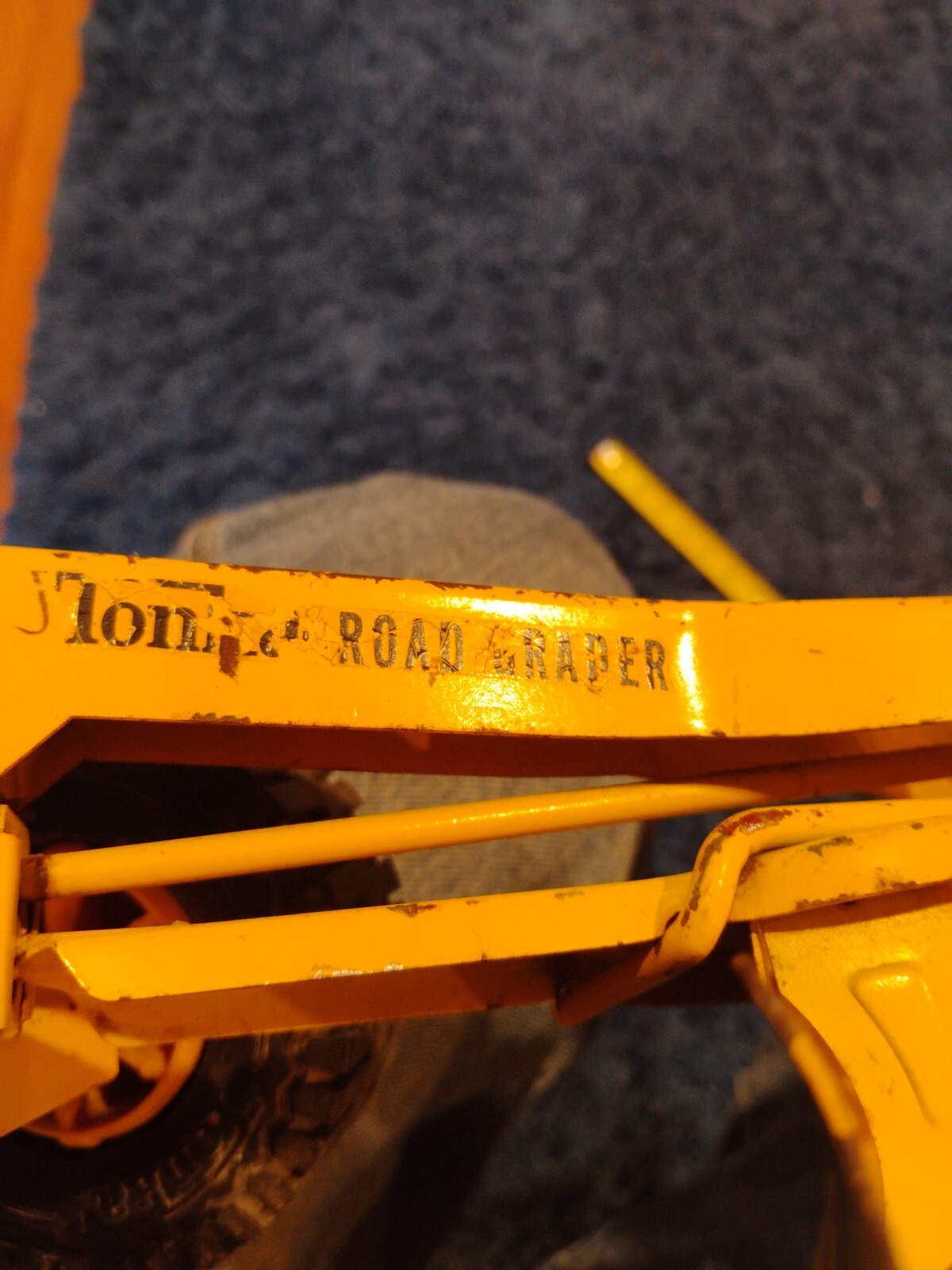 Vintage 1967 Tonka # 510 Road Grader – Scraper 17.5″ Long Yellow Pressed Steel