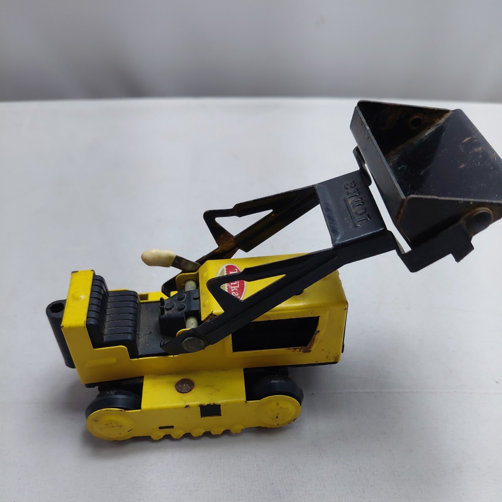 Vintage Tonka T-6 Front End Loader Yellow Metal Toy 70’s Parts or Repair