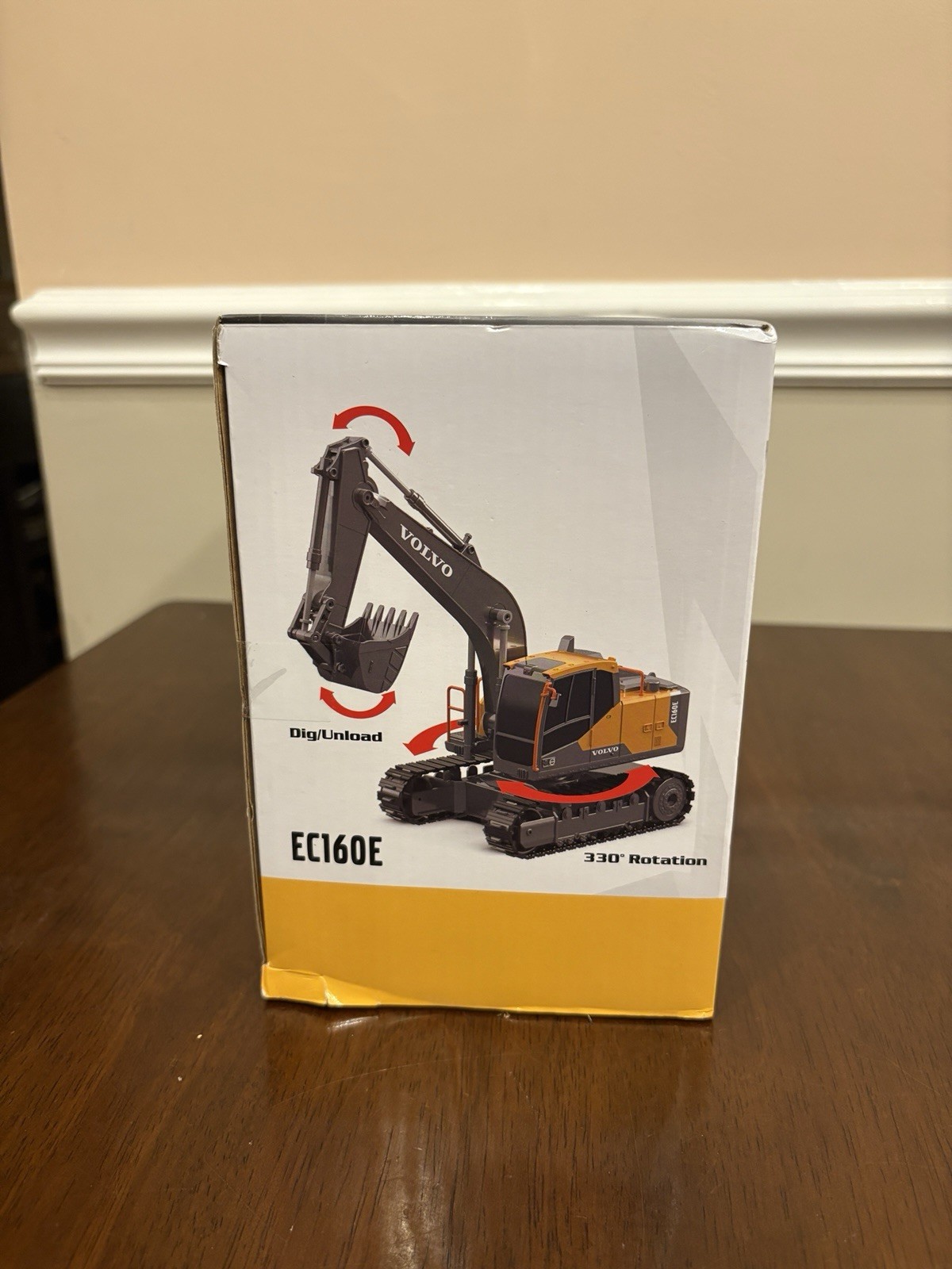 NEW Double E Volvo R/C Excavator 1/26 Scale with Lights & Sounds NIB e580-003