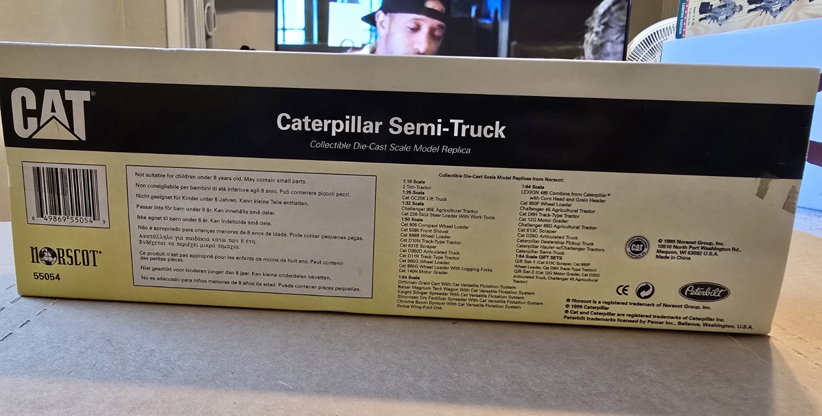 CAT DIE CAST 1:64 TRACTOR TRAILER CATERPILLAR SEMI-TRUCK 55054