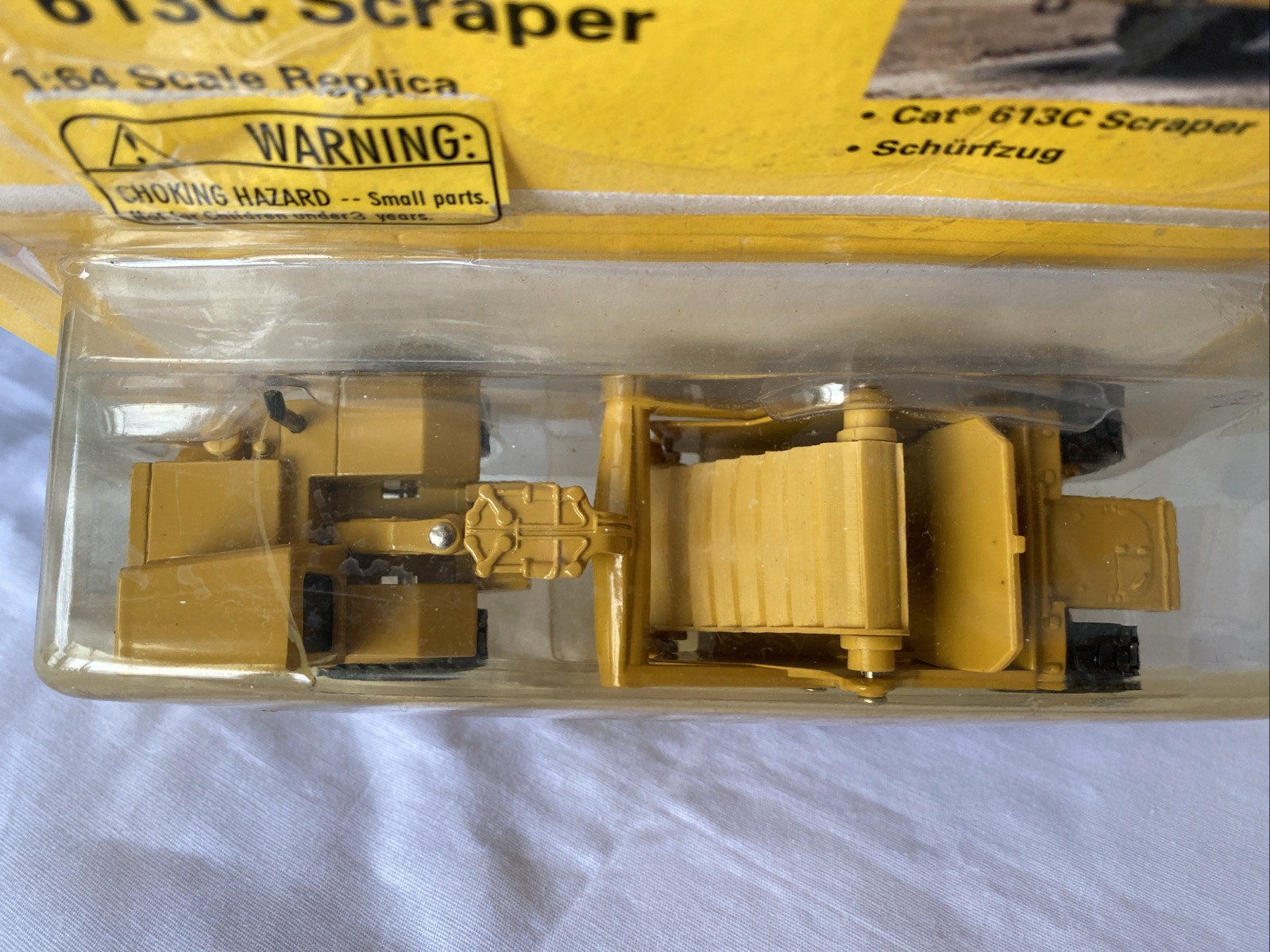 CAT 613C Scraper Construction Vehicle, 1:64, Die-Cast Norscot 1998 Not Used M1
