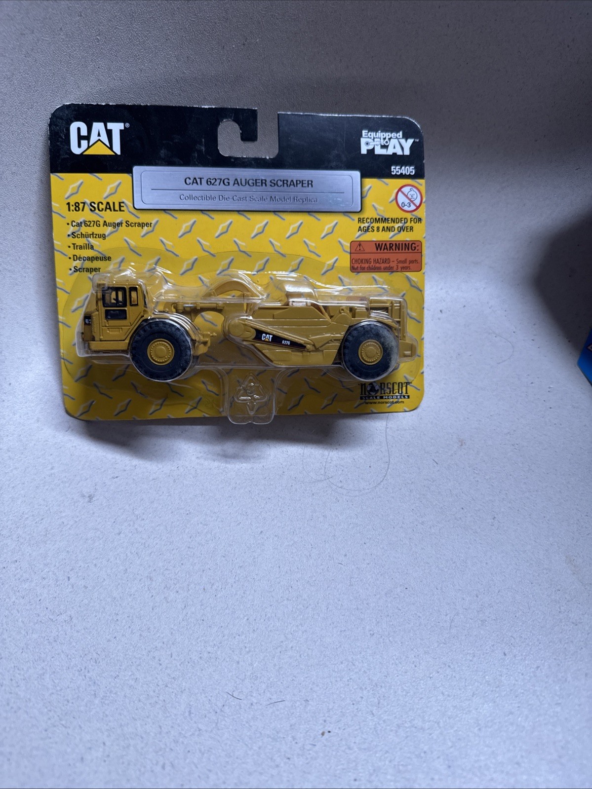 Norscot Ho Scale 1:87 Caterpillar 627G Auger Scraper 55405