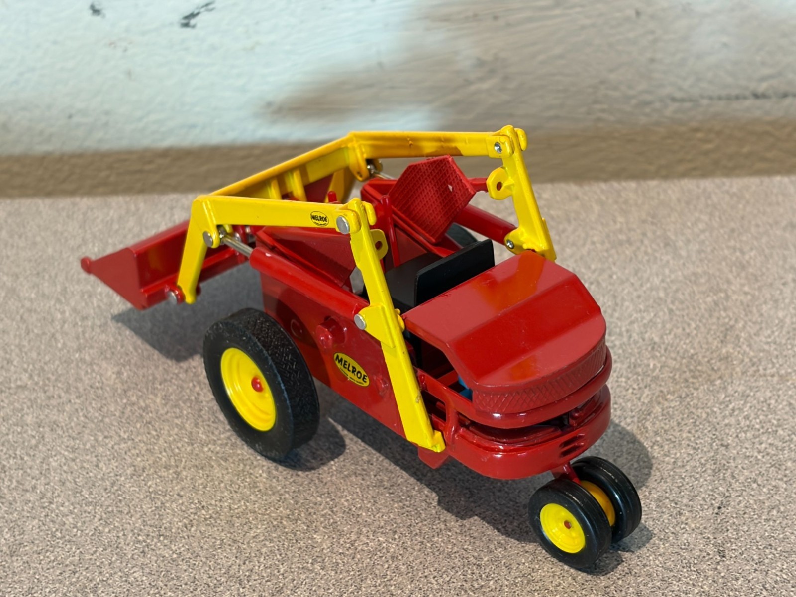 Melroe Bobcat M-200 Loader – Clover 1:25 Scale Diecast Model