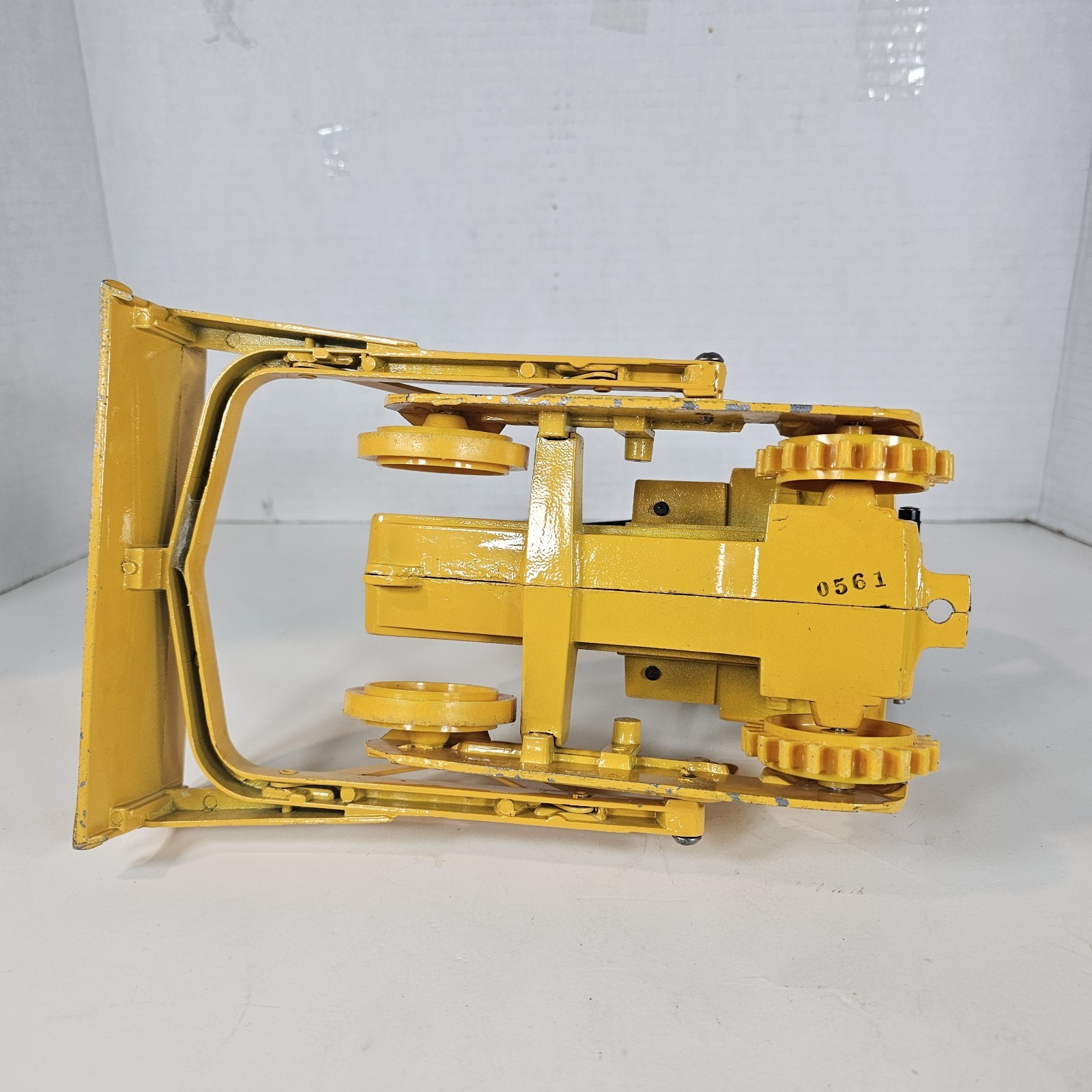 Ertl John Deere Crawler #521 1/16 scale Made IN USA