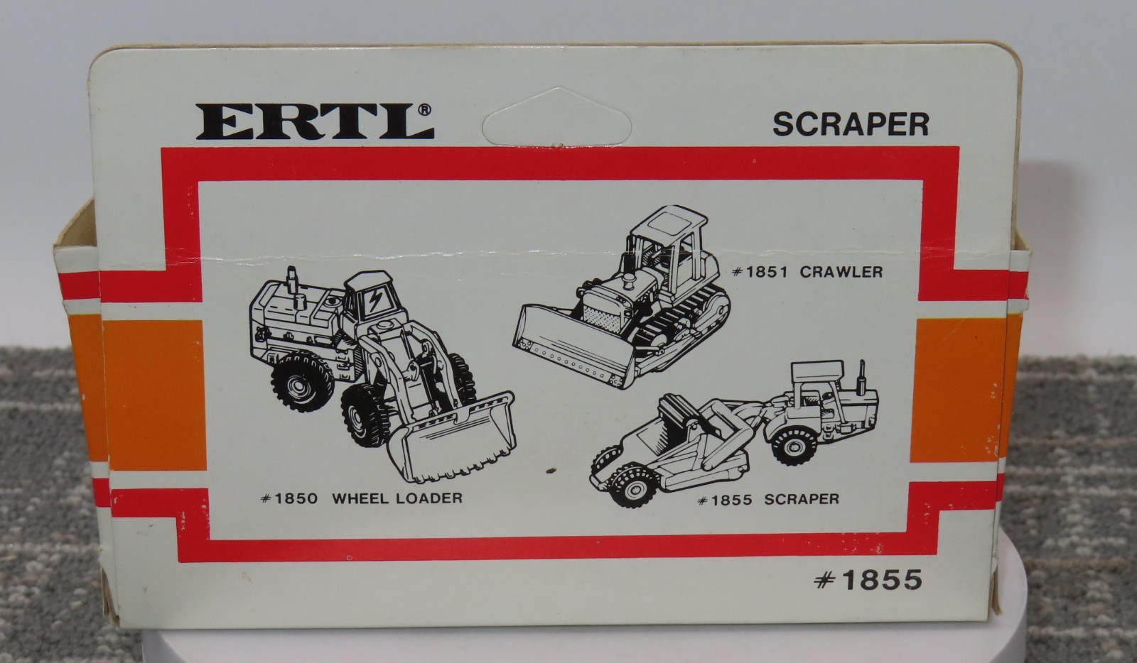 Ertl Mighty Movers International Hough 4128 Scrapper 1:64 1855