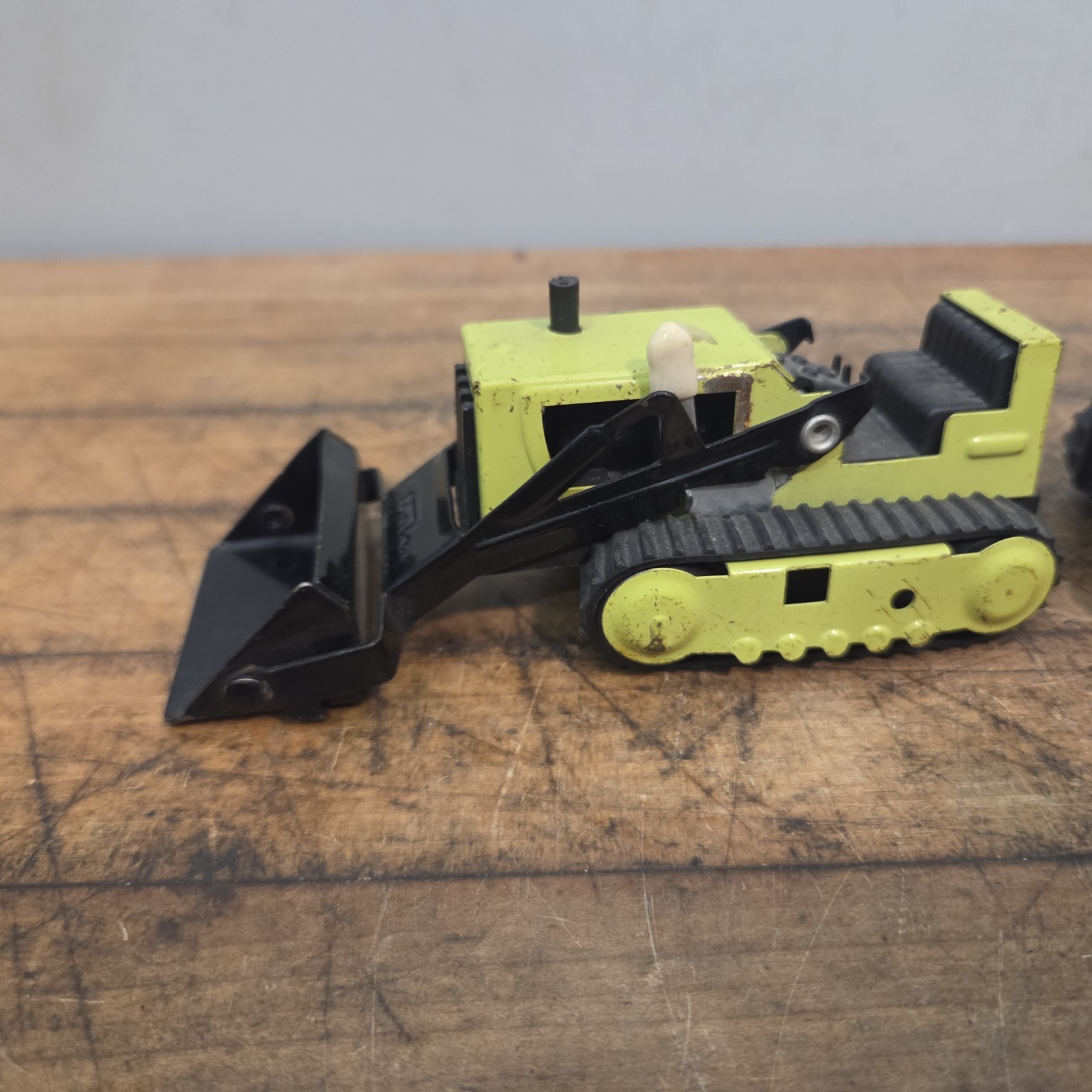 2 Vintage 1970s Tonka Green & Black Mini 1:43 Bulldozer Front End Loader 5.5”