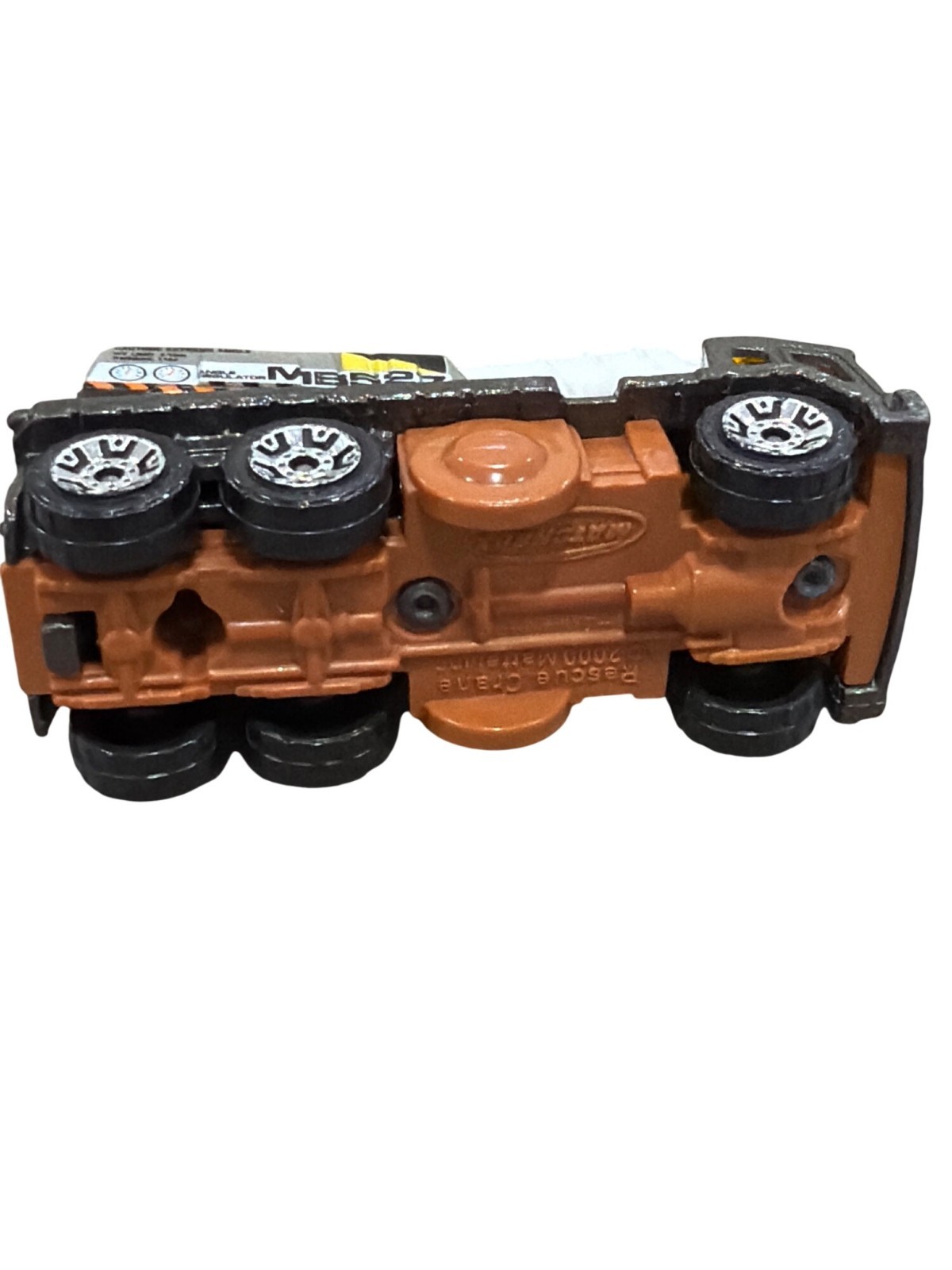 Matchbox Rescue Crane MB527 Diecast Toy Truck With Rotating Boom & Detailed Desi