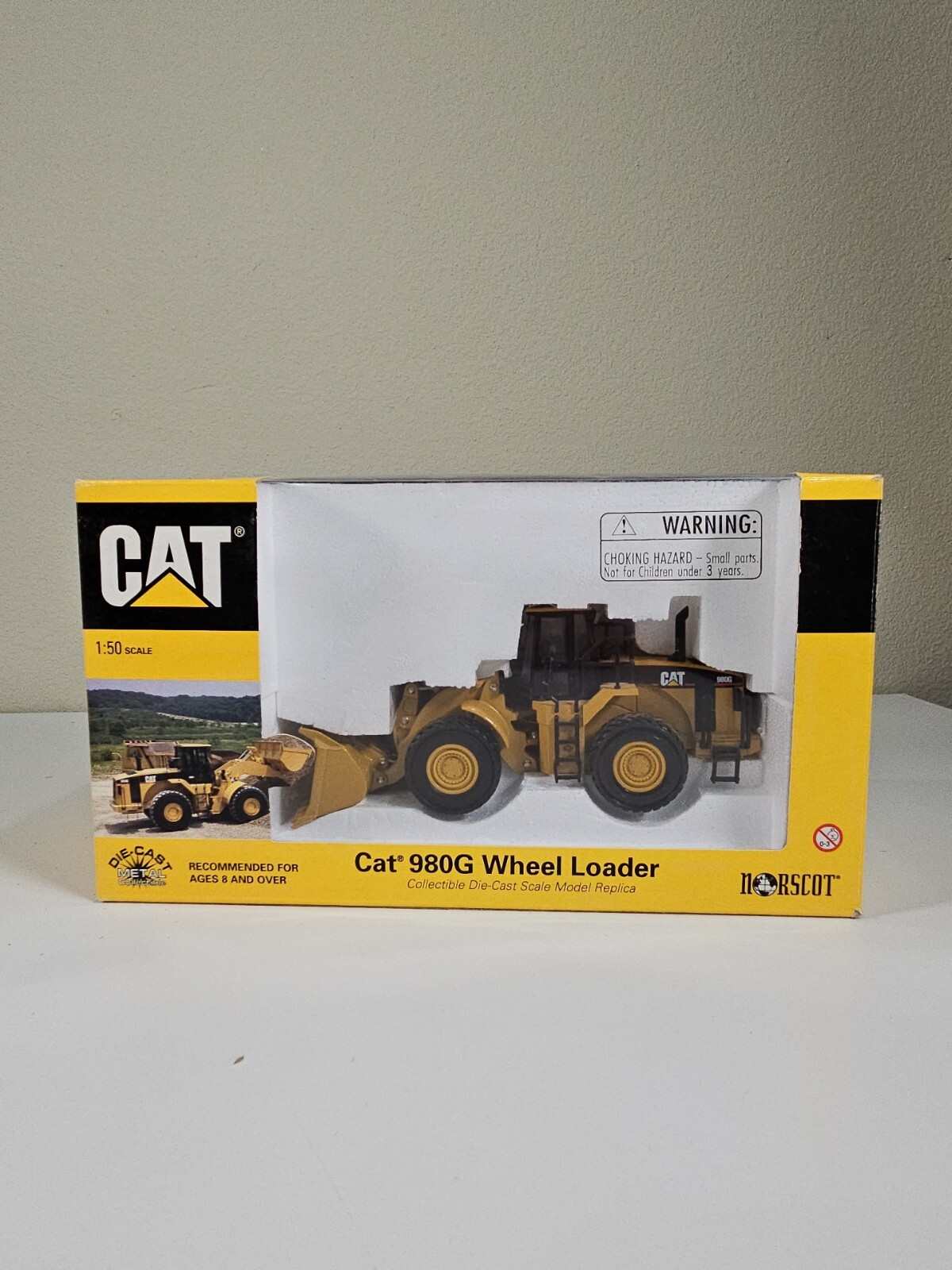 Norscot Cat 980G Wheel Loader 1:50 Scale #55027 Collectible Die Cast Model