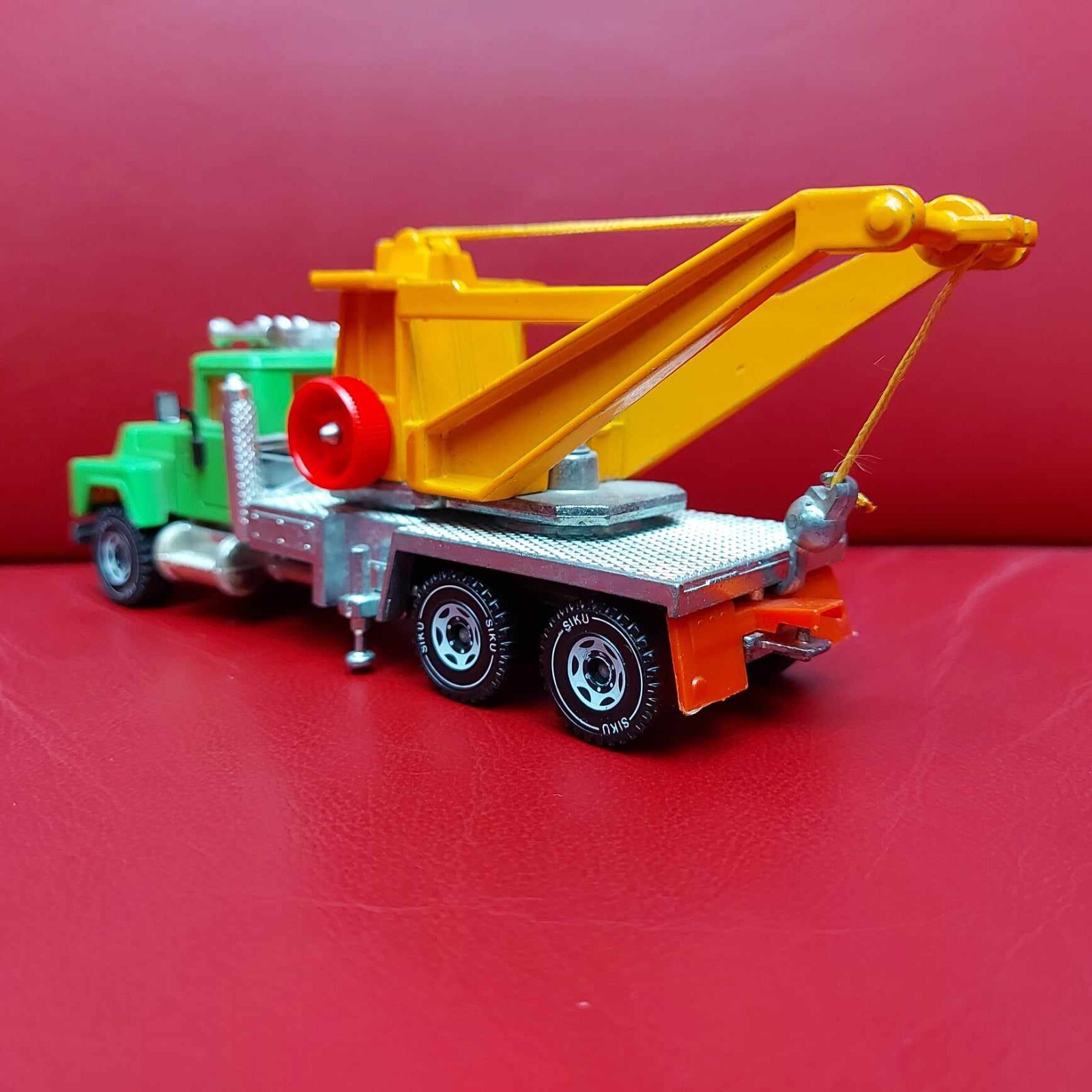 Siku 2917 Mack Tow Truck 1981-87 1:55 RARE part of 3717 set unboxed nice co