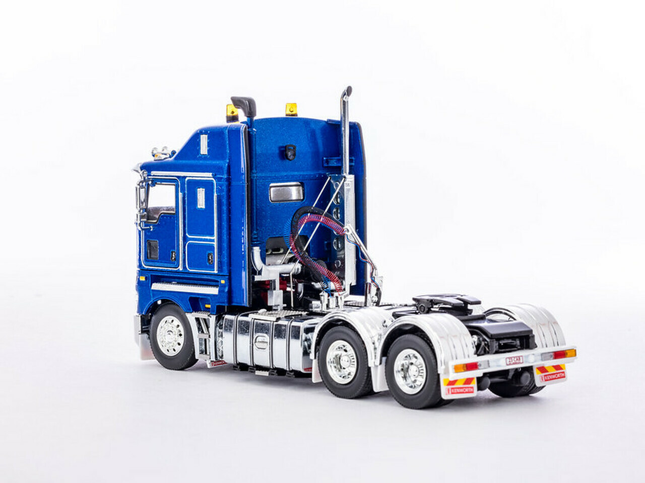 Drake Z01545 Tractor – Kenworth K200 2.3 Prime Mover – Metallic Blue – 1/50 MIB