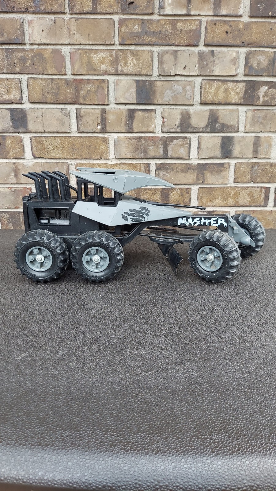 Vintage 1986 Tonka Steel Monster Masher Road Grader 17″x7.75″