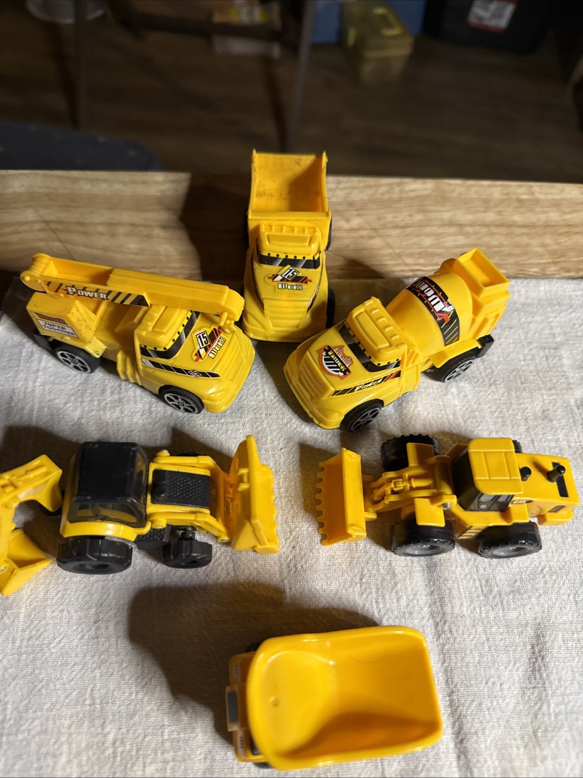 Lot of 9 Plastic DIG Construction Trucks Dump Truck Dozer Back Hoe Front Scooper
