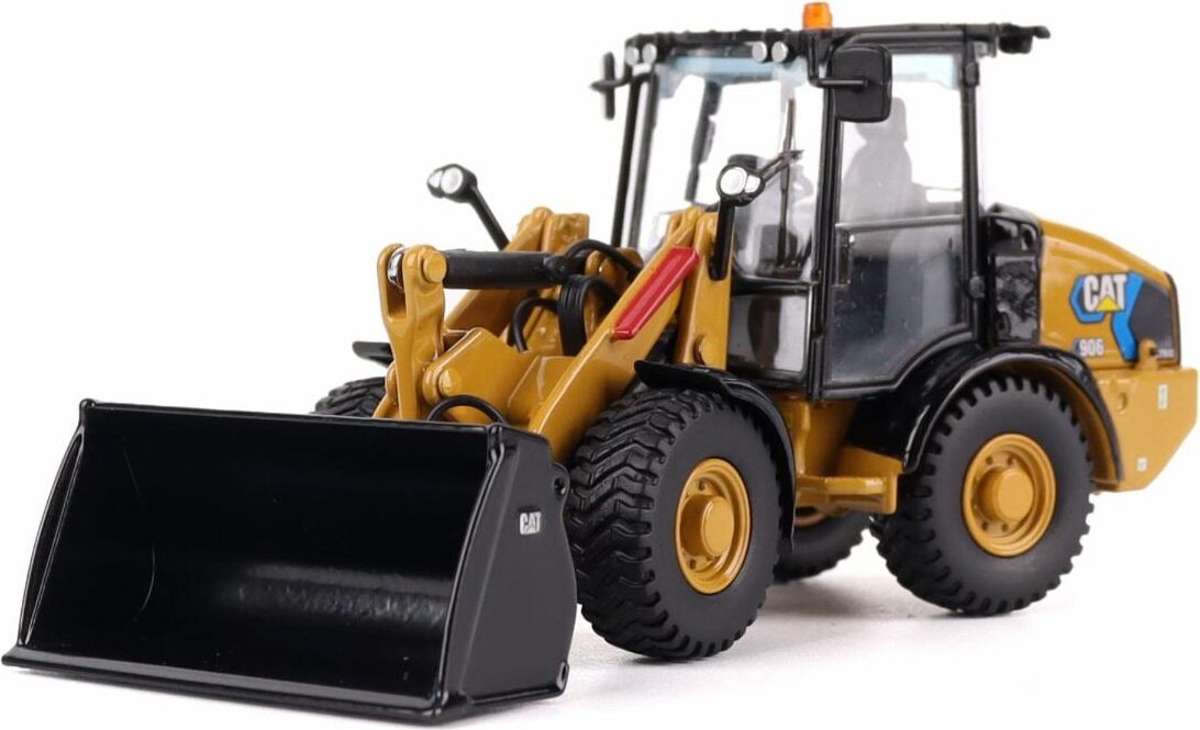 Cat 906 Electric Compact Wheel Loader in 1:50 scale by Diecast Masters