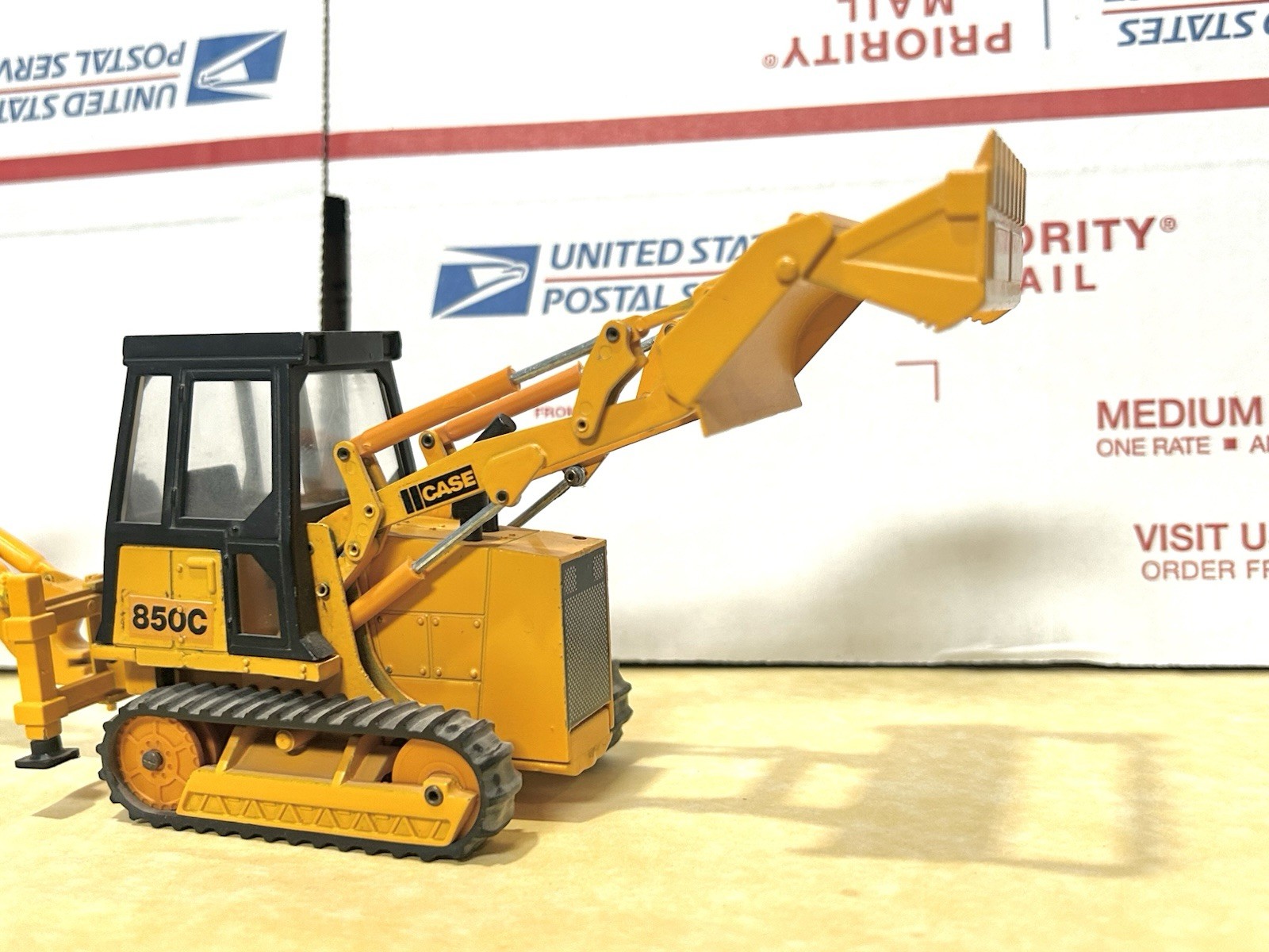 NZG 1/35 Scale Custom Case 850C Crawler Loader w/Case Side-Shift Backhoe!