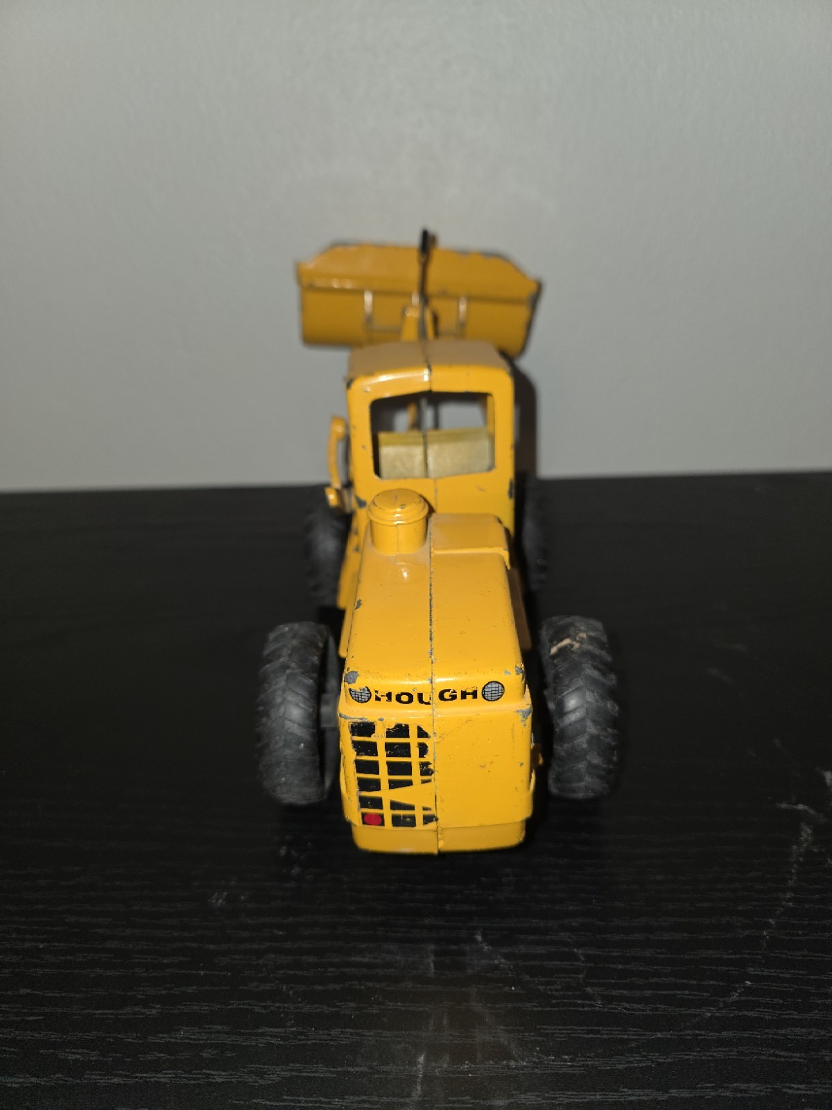 Ertl International Harvester Hough Payloader – Die Cast