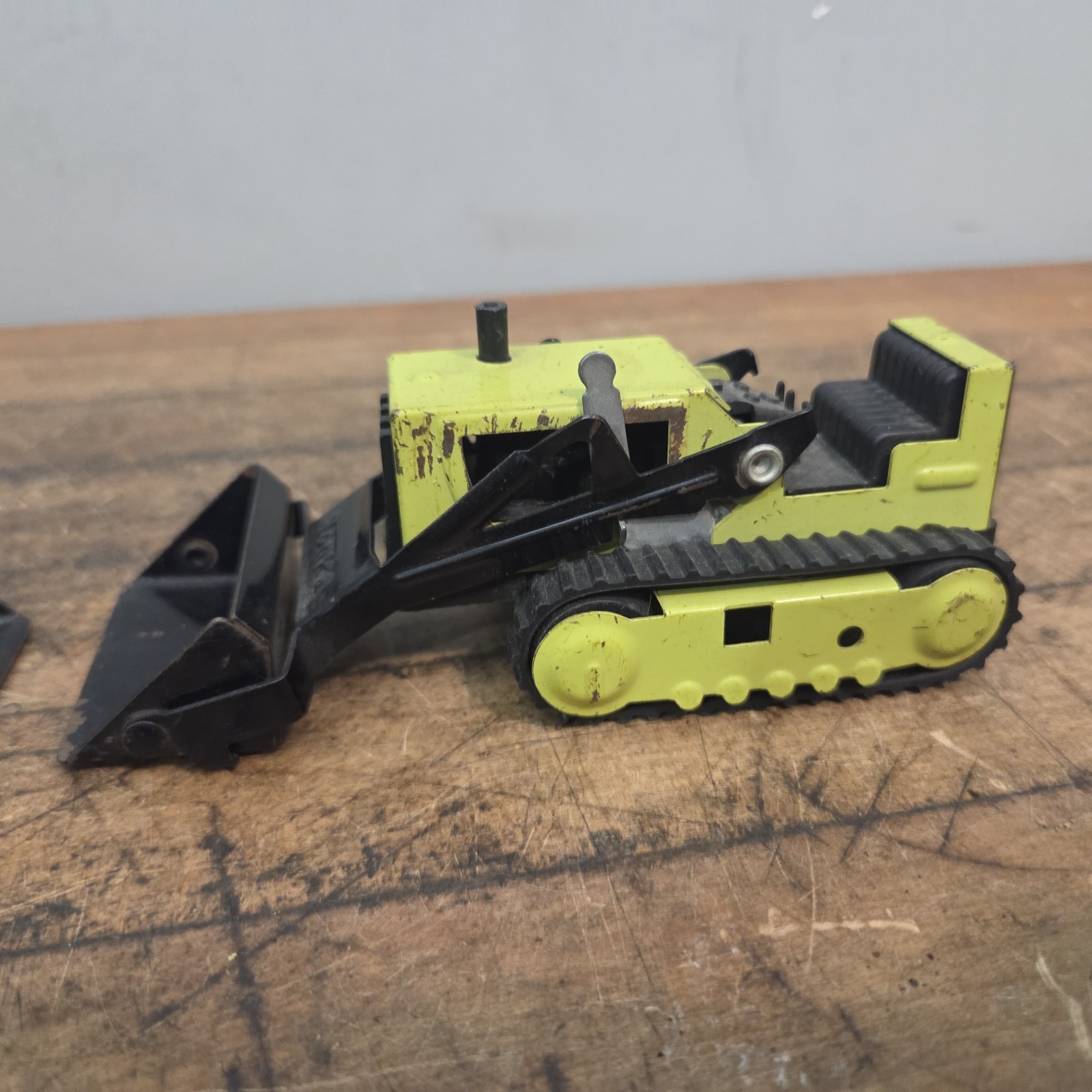 2 Vintage 1970s Tonka Green & Black Mini 1:43 Bulldozer Front End Loader 5.5”