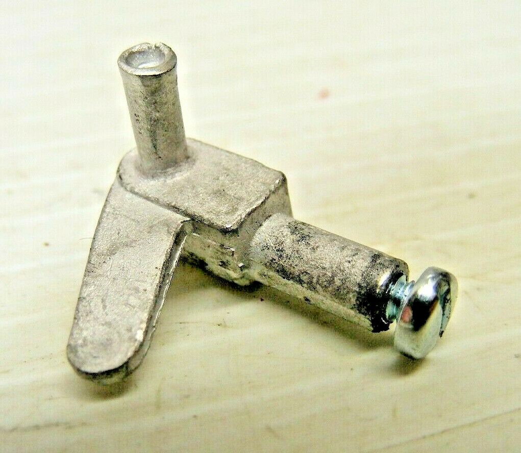 Left Steering Spindle w/screw for REUHL MASSEY-HARRIS ROADMASTER WAGON