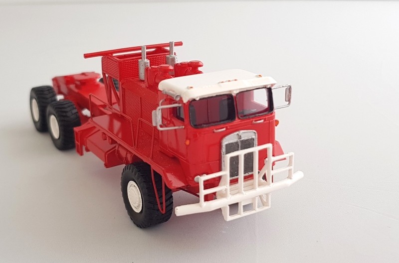 HO 1/87 Kenworth 993 COE Oilfield – RED – Ready Made Resin Model