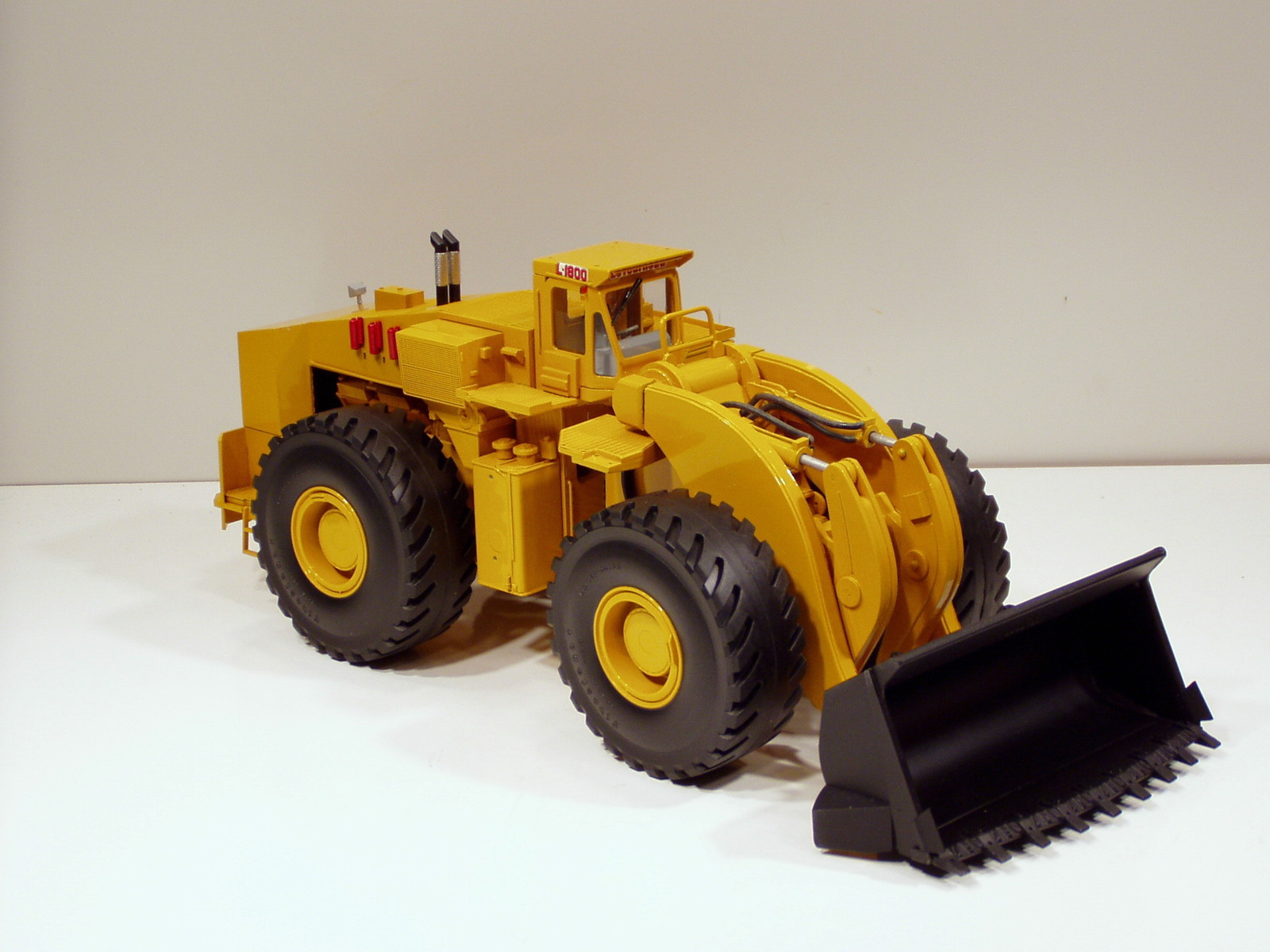 LeTourneau L1800 Wheel Loader – 1/48 – HartSmith Models – N.MIB