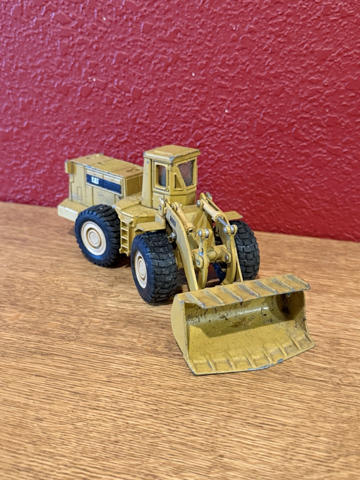 ERTL CAT Caterpillar Wheel Loader 988B 1445F Yellow Die Cast Model Vintage