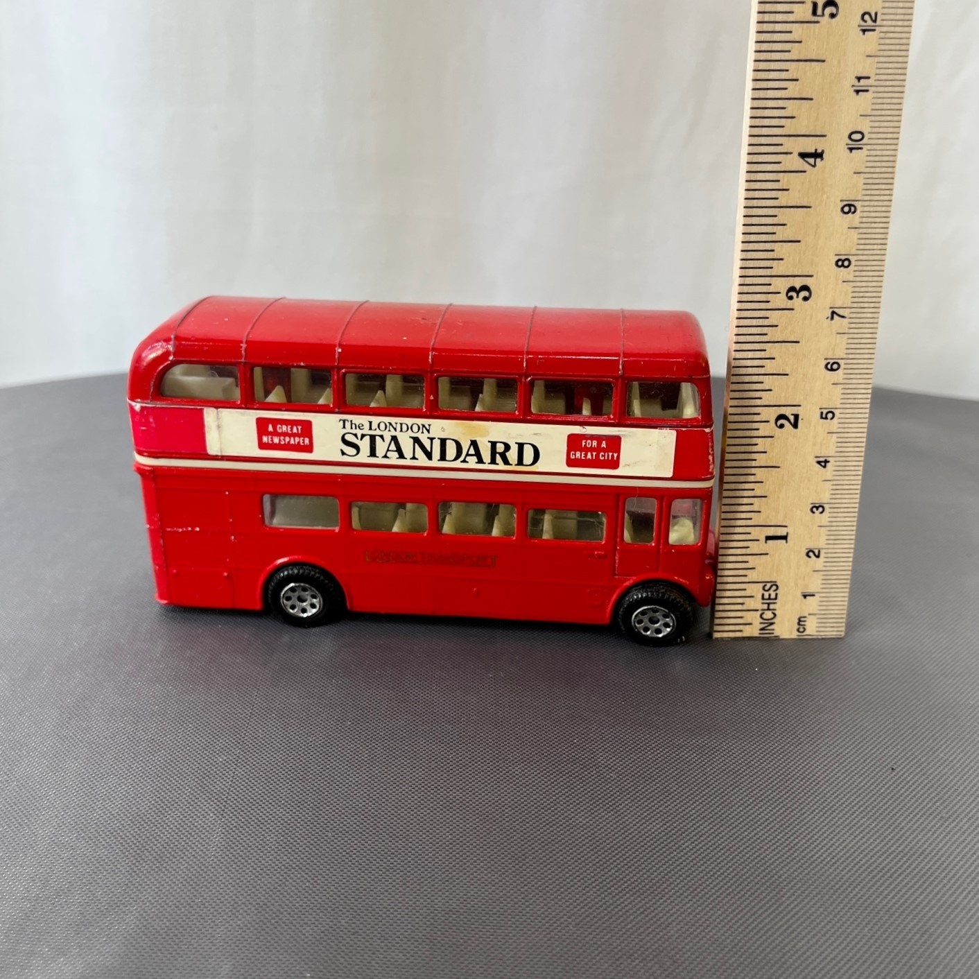 Double Decker Red Bus Corgi London Transport Standard Newspaper 15 East Ham VTG
