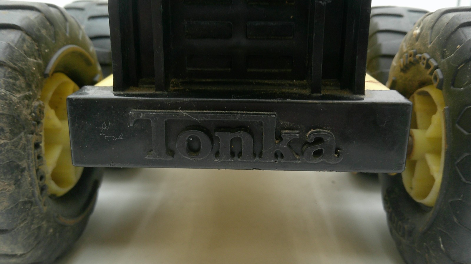 Vintage Tonka Pressed Steel Road Grader MR-970 17.5″ Fair Condition