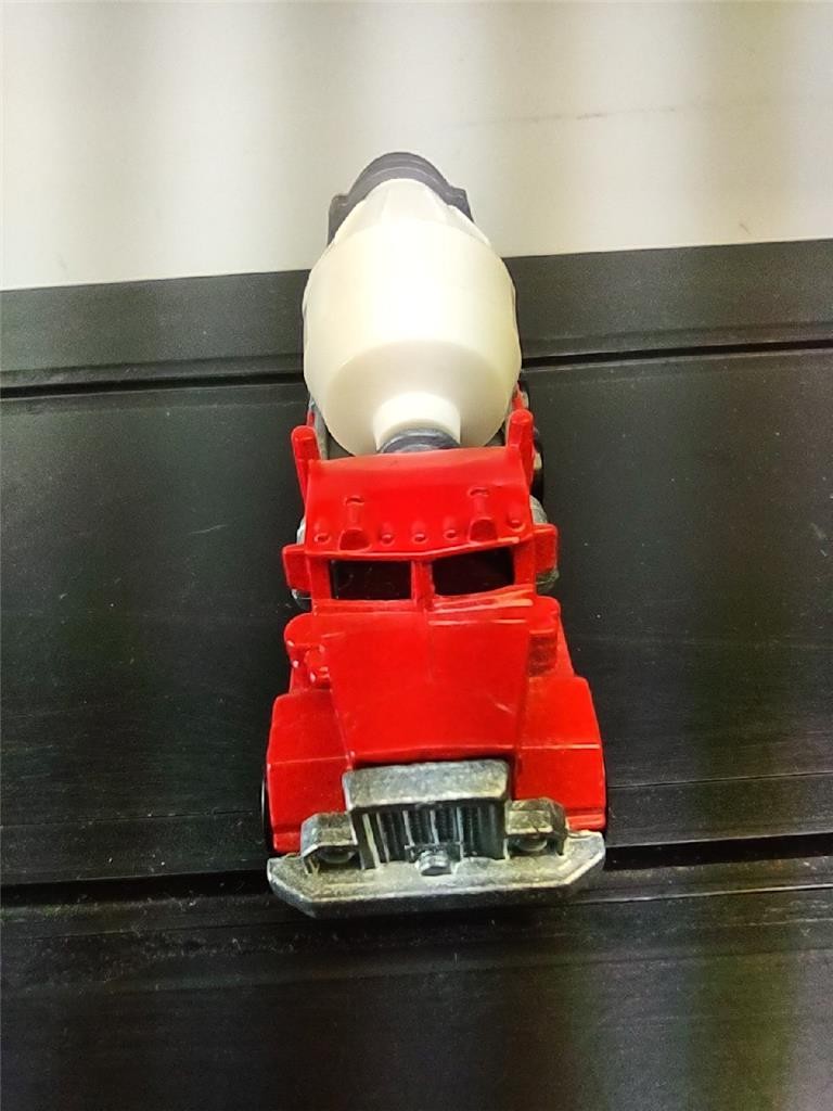 Hot Wheels Peterbilt Cement Mixer Workhorses Malaysia Base Excellent Condition