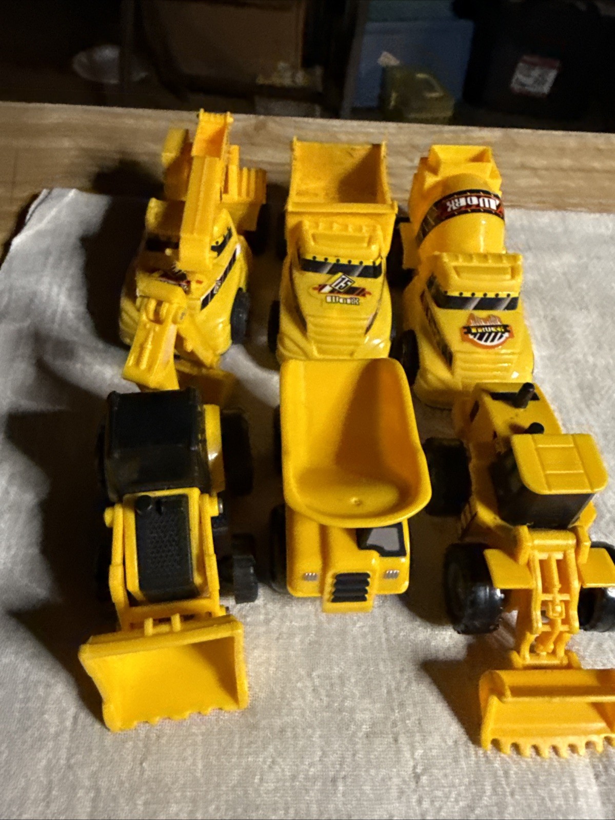 Lot of 9 Plastic DIG Construction Trucks Dump Truck Dozer Back Hoe Front Scooper
