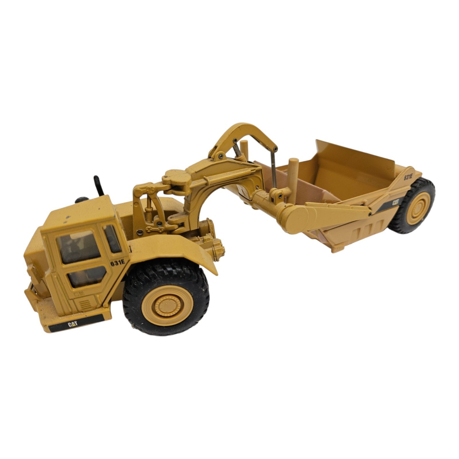 Ertl CAT Caterpillar Toy Scraper 631E Diecast Yellow 11.5 In Vintage 1:50