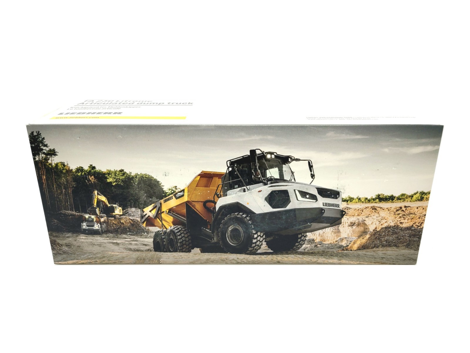 Liebherr TA230 Articulated Dump Truck – Conrad 1:50 Scale Model #2769/02 New