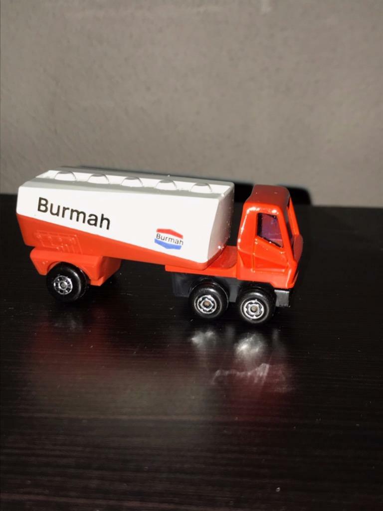 Matchbox Lesney Freeway Gas Tanker Superfast #63 (1973)