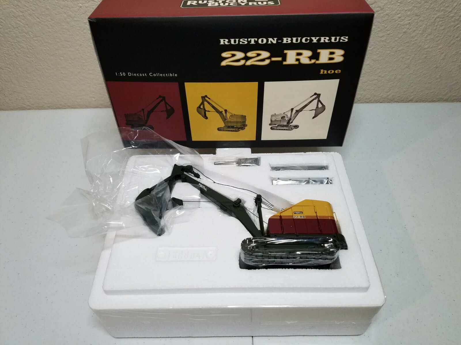 Ruston-Bucyrus 22-RB Cable Hoe with Metal Tracks – EMD 1:50 Scale #T002.1 New