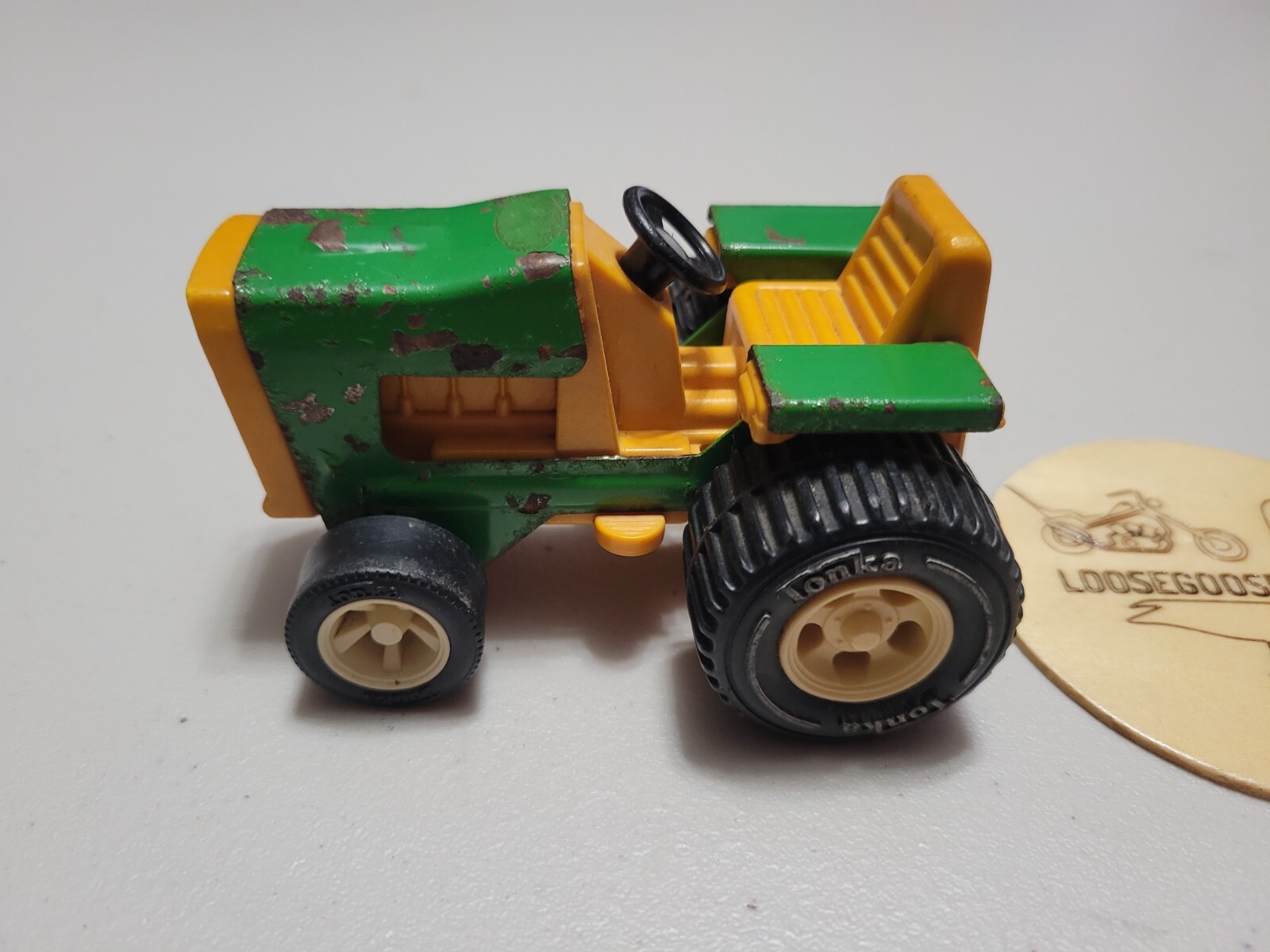 Vintage Tonka 811002 Green Yellow Farm Tractor Plastic Diecast Pressed Steel