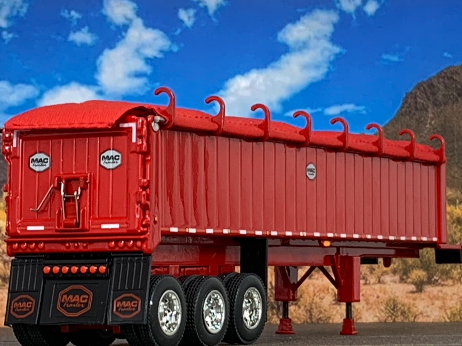 1/64 DCP RED MAC TRI AXLE END DUMP TRAILER W/ RED TARP