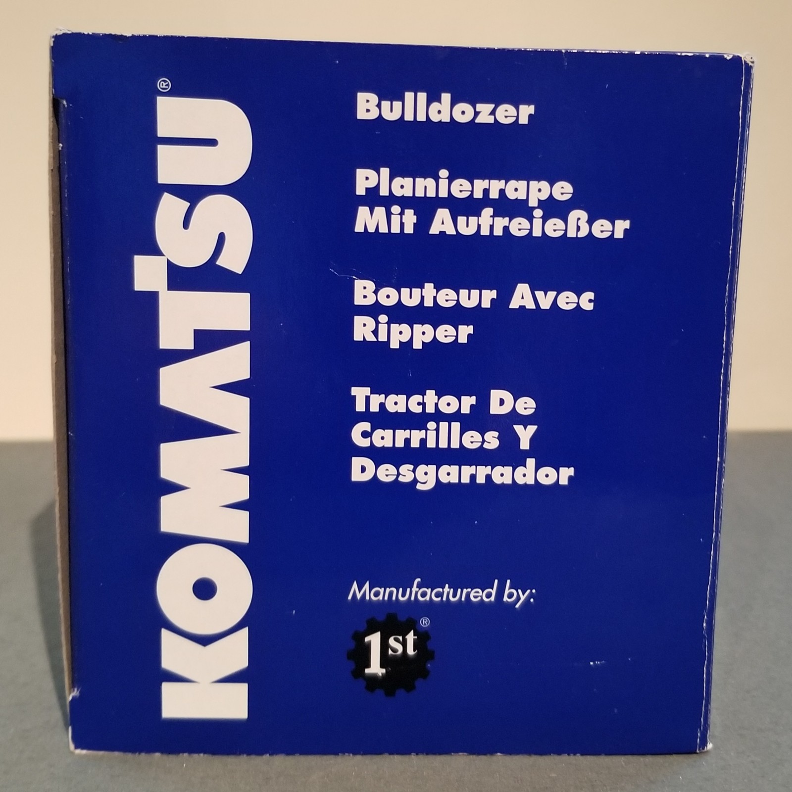 Komat’su D375 Bulldozer by 1st Gear NIB collectible
